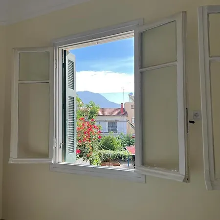 Άλμα - Spacious Boutique Apartment At The City Center Καλαμάτα Εξωτερικό φωτογραφία