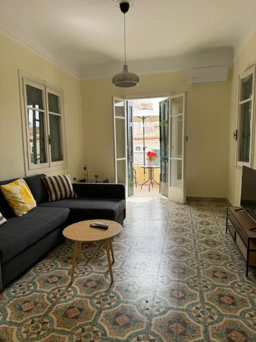 άλμα - Spacious Boutique At The Center Kalamata