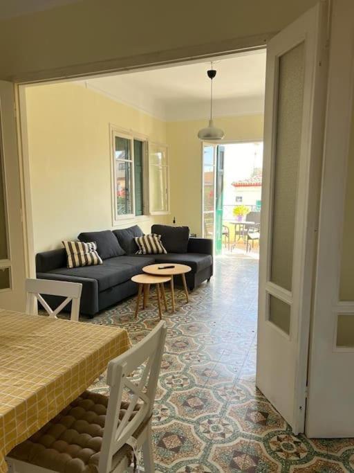 άλμα - Spacious Boutique At The Center * Kalamata