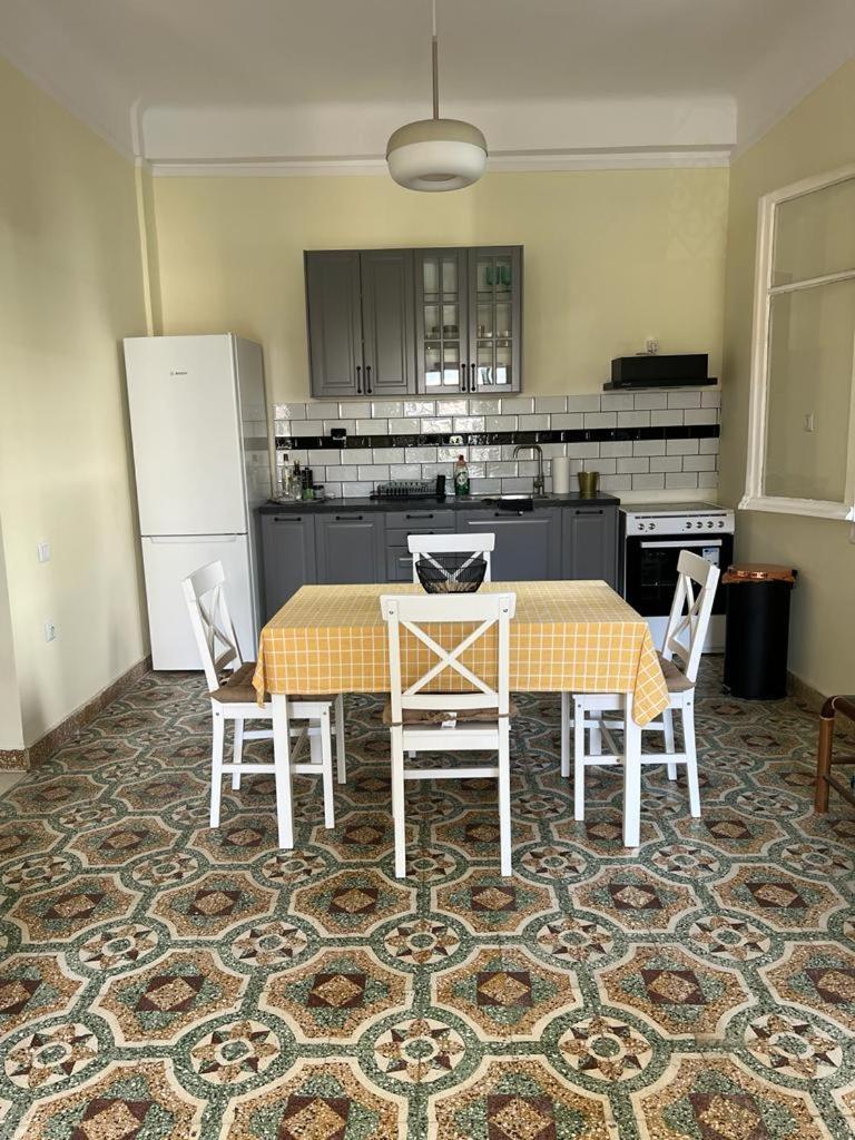 Apartment άλμα - Spacious Boutique At The Center Kalamata